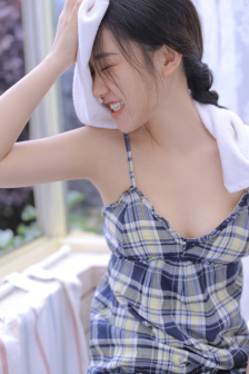 亚洲欧美饰品有限公司
